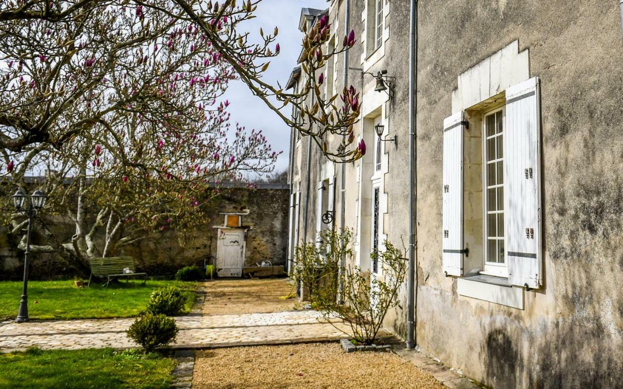 Chateau De La Grand'Cour Grandchamp-des-Fontaines Εξωτερικό φωτογραφία
